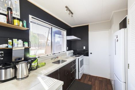 Photo of property in 31 Peter Hall Drive, Kelvin Grove, Palmerston North, 4414