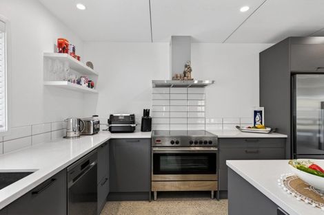 Photo of property in 2 Cambridge Lane, Mangawhai, 0505