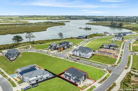 Photo of property in 48 Emerald Avenue, Rosehill, 2113