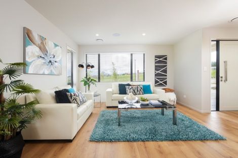 Photo of property in 51 One Tree Point Road, One Tree Point, 0118