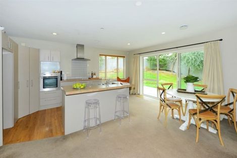 Photo of property in 5 Willowview Drive, Redwood, Christchurch, 8051