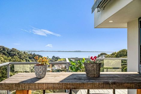 Photo of property in 10 Cadiz Lane, Mount Pleasant, Christchurch, 8081