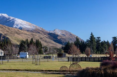 Photo of property in 14 Little Orchard Way, Wanaka, 9382