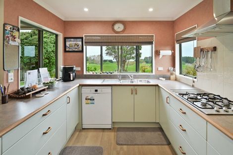 Photo of property in 81 Kaiwaka Road, Tangoio, Napier, 4181