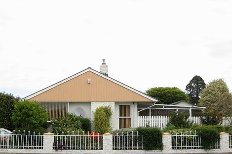 Photo of property in 9 Beeston Place, Redwood, Christchurch, 8051