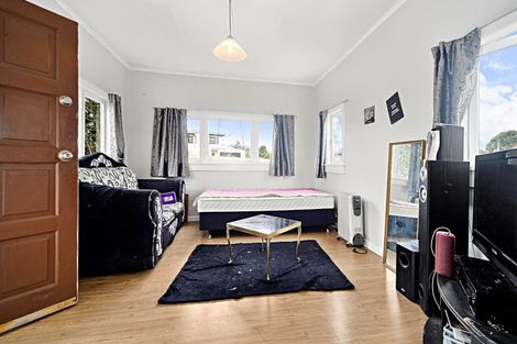 Photo of property in 1/19 Takanini Road, Takanini, 2112