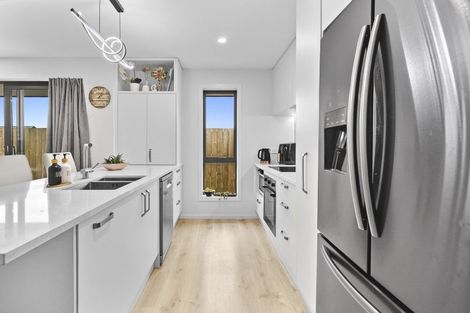 Photo of property in 12 Guthrie Street, Lake Hawea, 9382