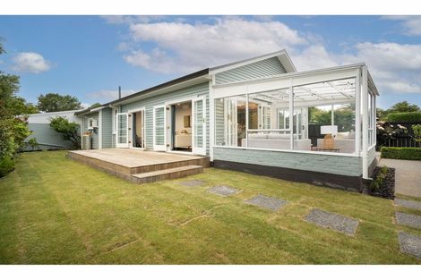 Photo of property in 71 Ashgrove Terrace, Somerfield, Christchurch, 8024