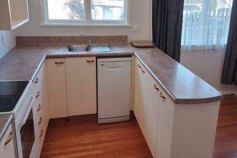 Photo of property in 7 Terrance Grove, Paparangi, Wellington, 6037