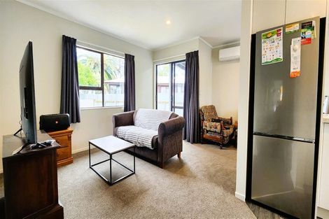 Photo of property in 12 Redwood Drive, Waipukurau, 4200