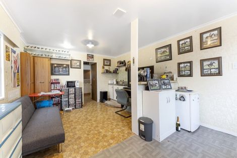 Photo of property in 14 Peter Hall Drive, Kelvin Grove, Palmerston North, 4414
