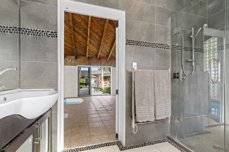Photo of property in 37 Karioitahi Road, Waiuku, 2683