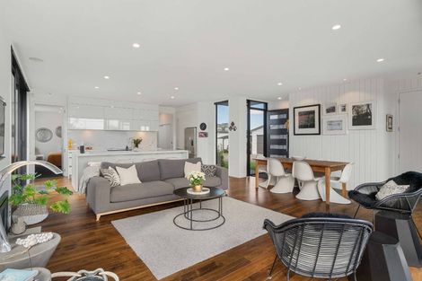 Photo of property in 33 Oceanair Drive, Pauanui, Hikuai, 3579