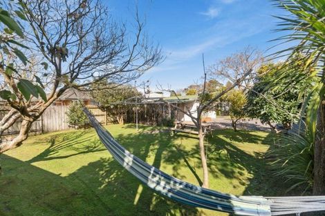 Photo of property in 19 Brennan Avenue, Te Atatu Peninsula, Auckland, 0610