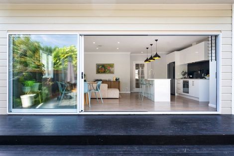 Photo of property in 10 Hall Street, Napier South, Napier, 4110