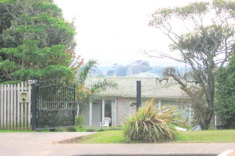 Photo of property in 287 Don Buck Road, Massey, Auckland, 0614