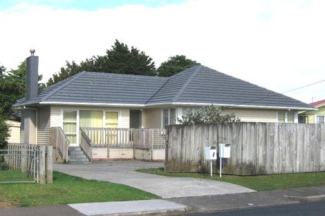 Photo of property in 26 Barrys Road, Glendene, Auckland, 0602