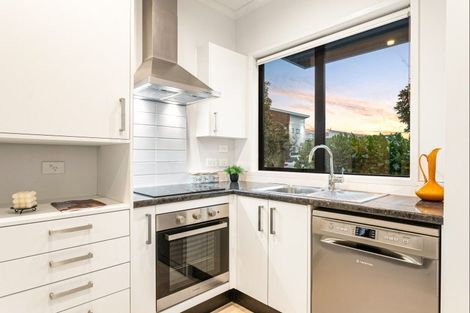 Photo of property in 2 Sacred Kingfisher Road, Hobsonville, Auckland, 0616