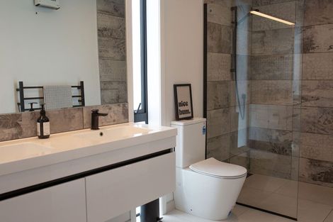 Photo of property in 35 Paetawa Road, Peka Peka, Waikanae, 5391