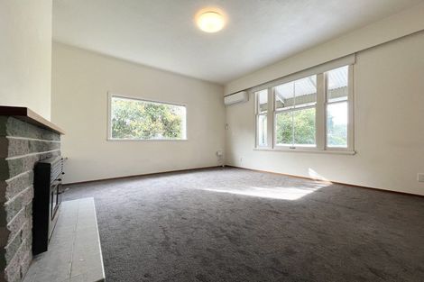 Photo of property in 145 Ocean View Road, Hillcrest, Auckland, 0627