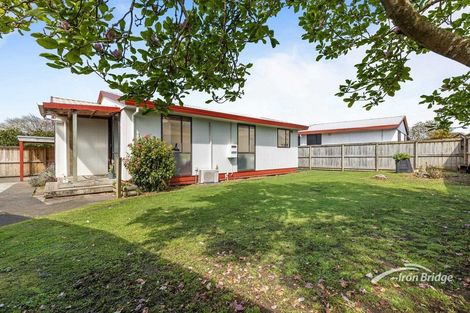 Photo of property in 8 Cameron Place, Ranui, Auckland, 0612