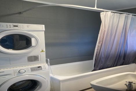 Photo of property in 3 Thurleigh Grove, Karori, Wellington, 6012