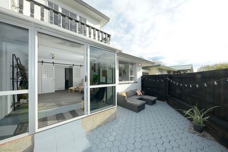 Photo of property in 2/5 Frome Place, St Albans, Christchurch, 8052