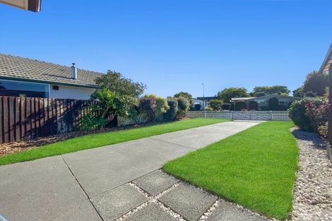 Photo of property in 8 Pelorus Place, Harewood, Christchurch, 8051