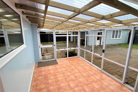 Photo of property in 8 Hunua Road, Papakura, 2110