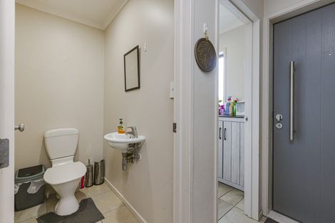Photo of property in 20 Chapel Road, Flat Bush, Auckland, 2019