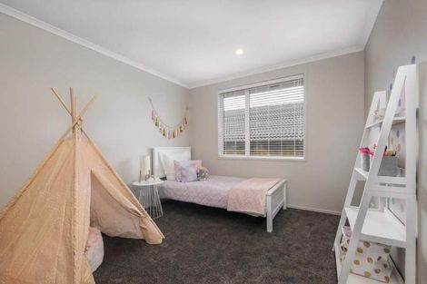 Photo of property in 51 Skibbereen Drive, Halswell, 8025