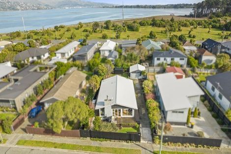 Photo of property in 16 Malta Crescent, South New Brighton, Christchurch, 8062