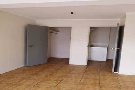 Photo of property in 1/46 John Dee Crescent, Red Beach, 0932