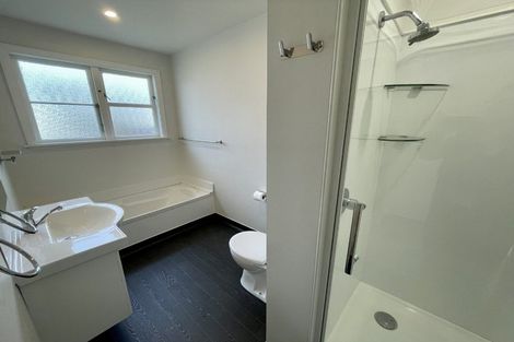 Photo of property in 211 Cambridge Terrace, Naenae, Lower Hutt, 5011