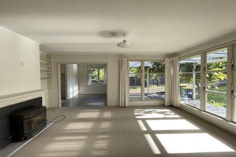 Photo of property in 68 Lake Road, Northcote, Auckland, 0627