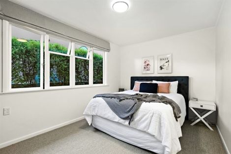 Photo of property in 1/15 Stratford Avenue, Milford, Auckland, 0620