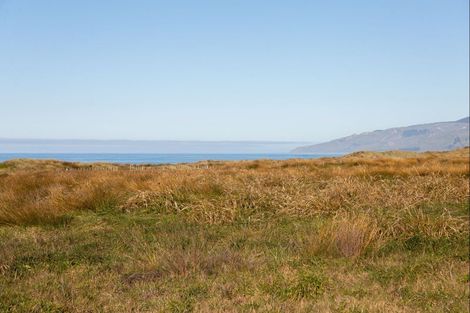 Photo of property in 3 Reefview Way, Flat Point, 5883