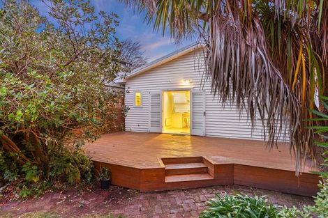Photo of property in 20 Birdwood Avenue, Beckenham, Christchurch, 8023