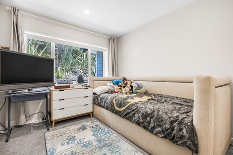 Photo of property in 15 Somerset Place, Stanmore Bay, Whangaparaoa, 0932