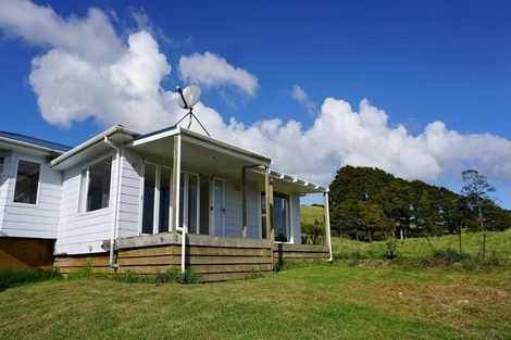Photo of property in 102 Settlement Road, Kaiwaka, 0573