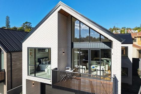 Photo of property in 1 Weetman Drive, Browns Bay, Auckland, 0630