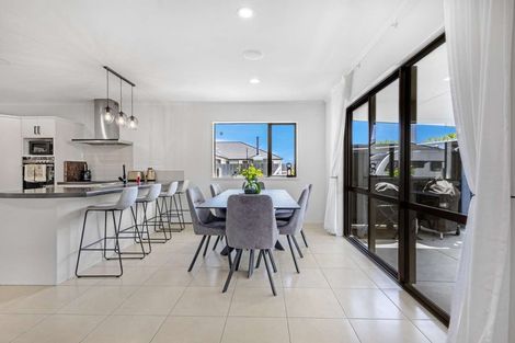 Photo of property in 3 Waitaha Place, Clive, 4102