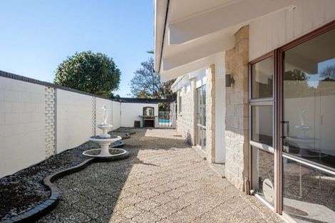 Photo of property in 14 Totara Drive, St Andrews, Hamilton, 3200