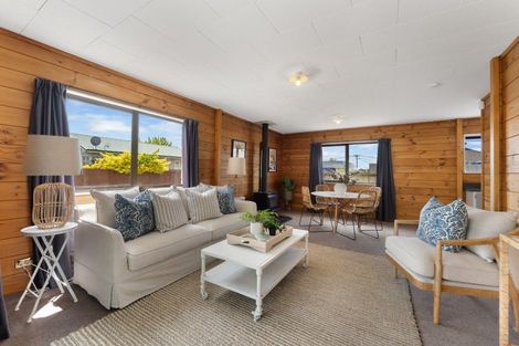 Photo of property in 3 Finsbury Street, Islington, Christchurch, 8042