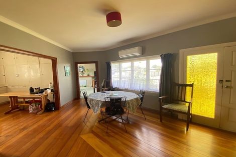 Photo of property in 1 Henderson Street, Dannevirke, 4930