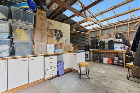 Photo of property in 28 Miro Street, Castlecliff, Whanganui, 4501