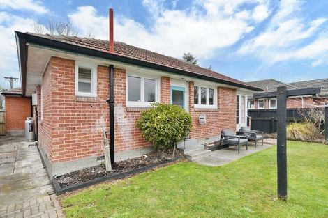 Photo of property in 2/21 Dunedin Street, Redwood, Christchurch, 8051
