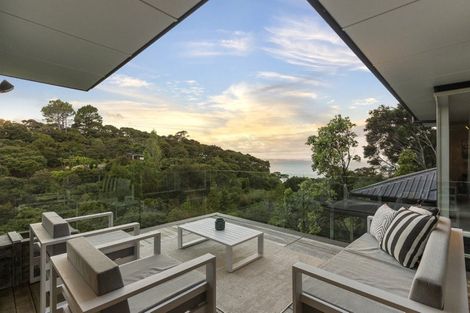 Photo of property in 6 Herrings Cove Place, Titirangi, Auckland, 0604