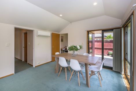 Photo of property in 6 Oakview Lane, Cashmere, Christchurch, 8022