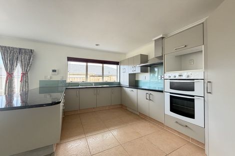 Photo of property in 34 Millhouse Drive, Northpark, Auckland, 2013